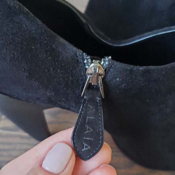 Alaia suede boots Sz 41 - Picture 7 of 7